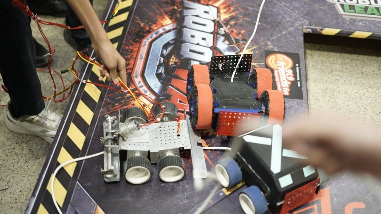 Last-minute adjustments to a robot before a match