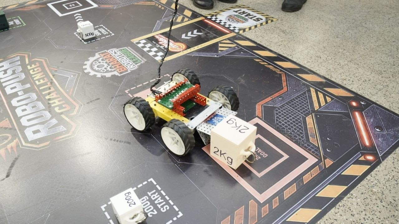 A robot lined up on the Robo-Push arena